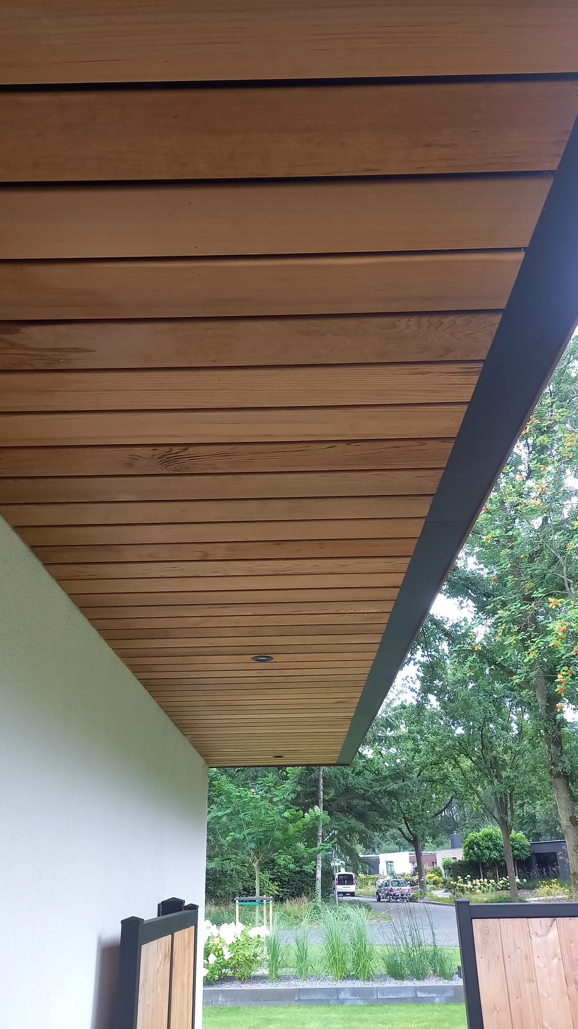 WhatsApp Image 2025-04-17 at 14.32.10 (4)